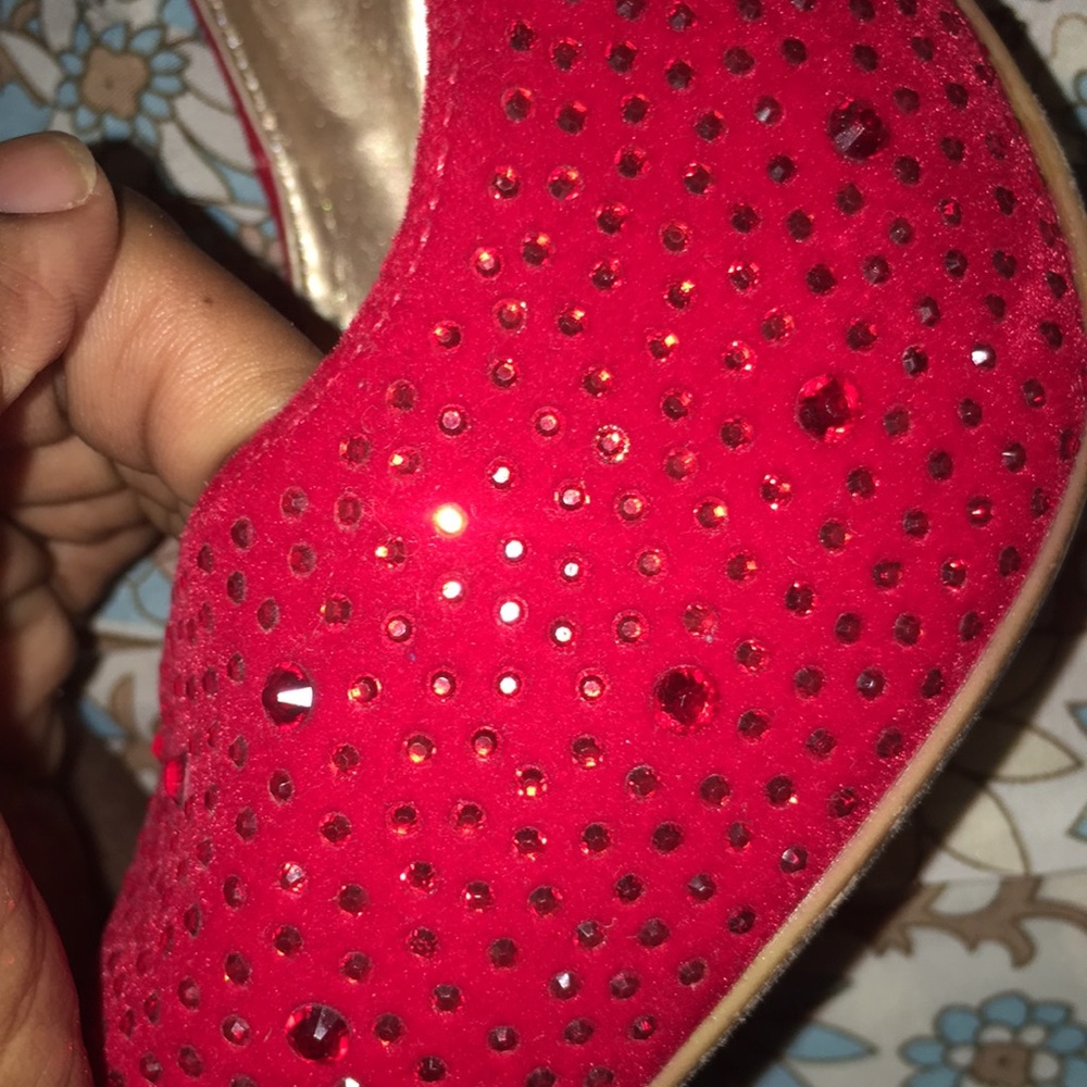 Velvet Red Diamond Shoes - Picture 8 of 8
